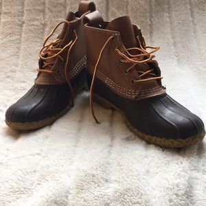 LL Bean “Bean” Boots in Brown (size 7)